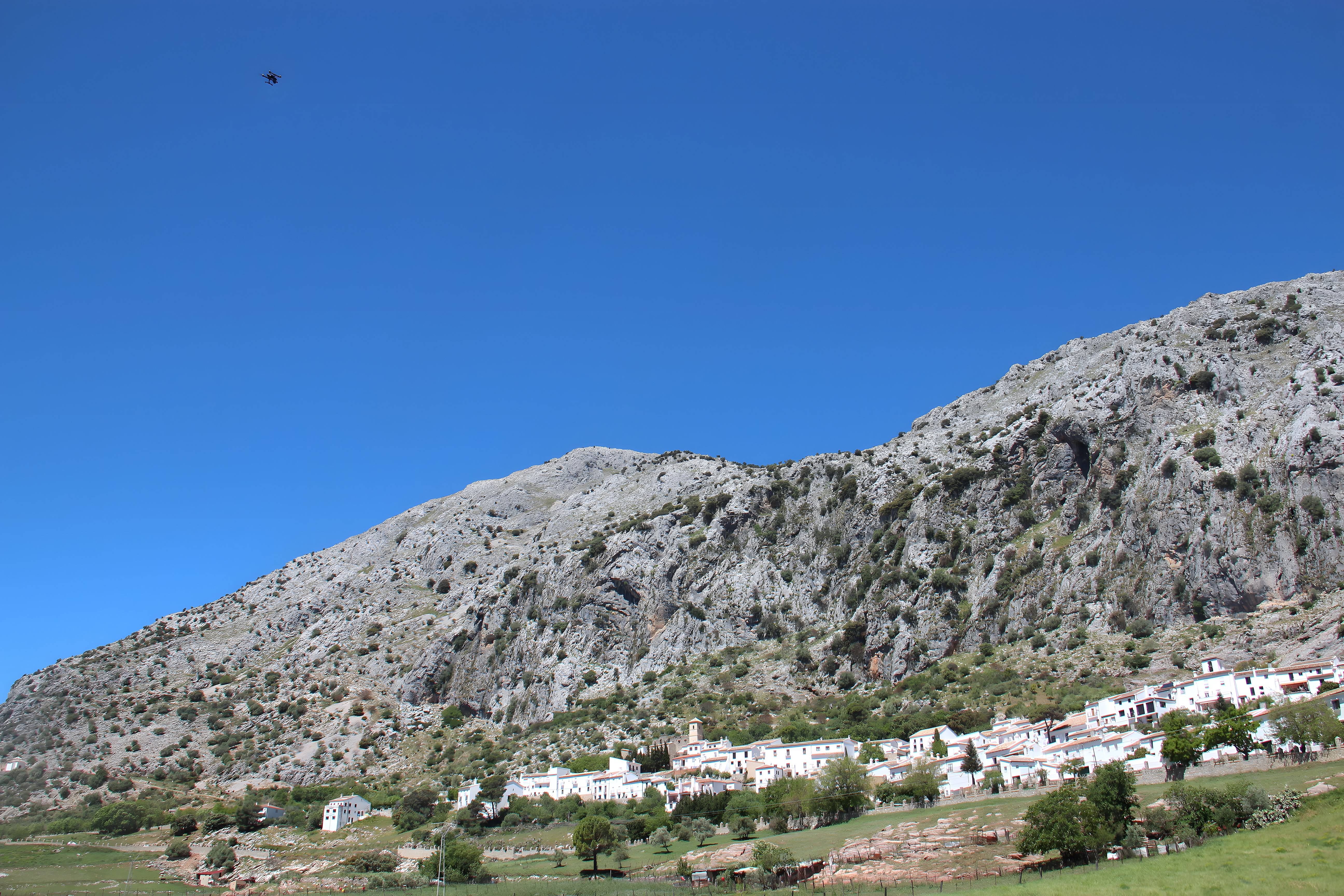 Dos días entre los cementerios históricos de la Sierra de Cádiz